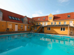 Отель Modern Apartment in Gudhjem with a Swimming Pool  Гудьеме